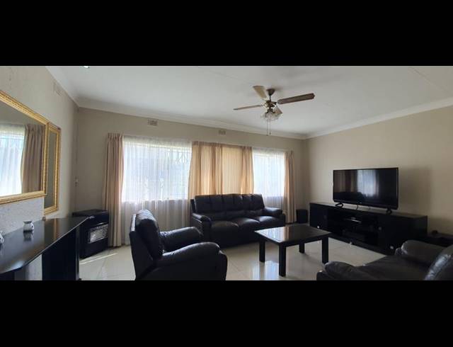 3 BEDROOM HOUSE FOR SALE IN REGENTS PARK